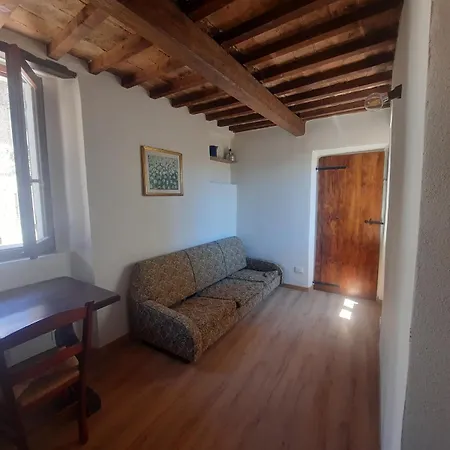 Cento Scale Historic With Panoramic Terrace *